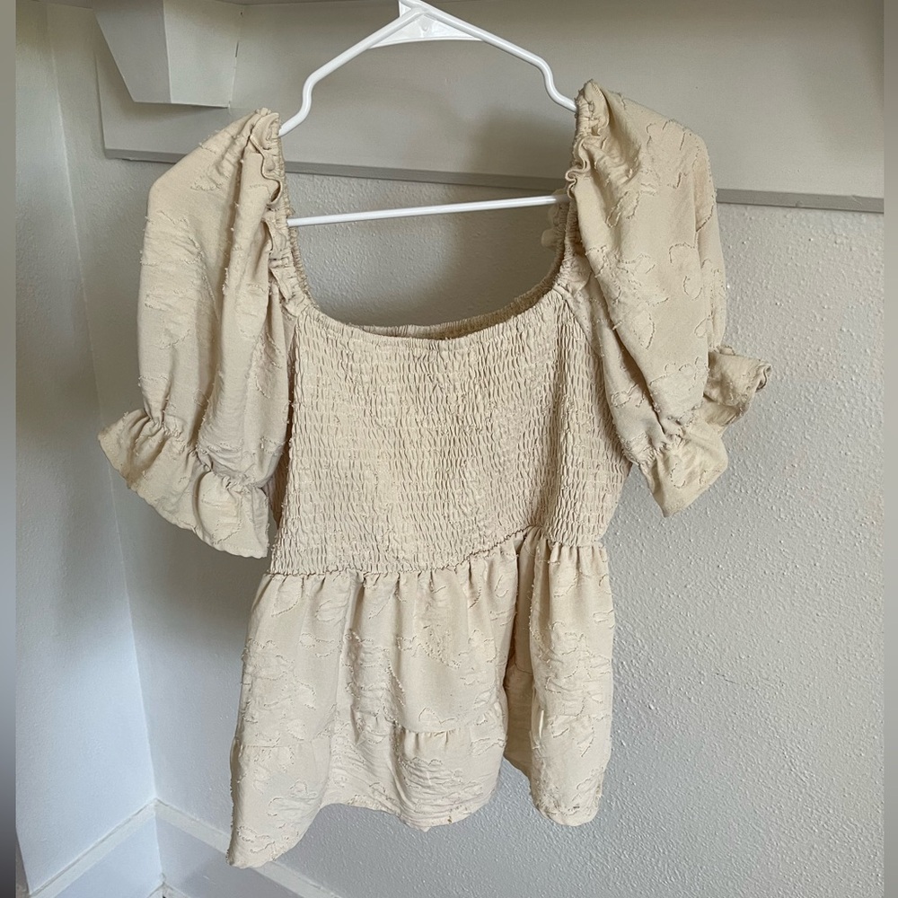 Elegant Cream Puff Sleeve Top